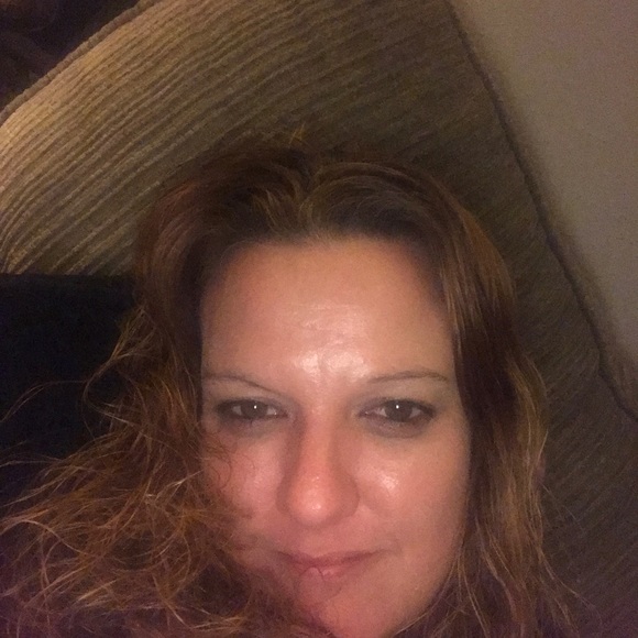 Meet your Posher, Lindsey - Picture 1 of 1